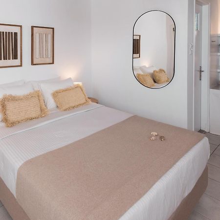 Kanelis Studios & Suites Mytakas Bagian luar foto