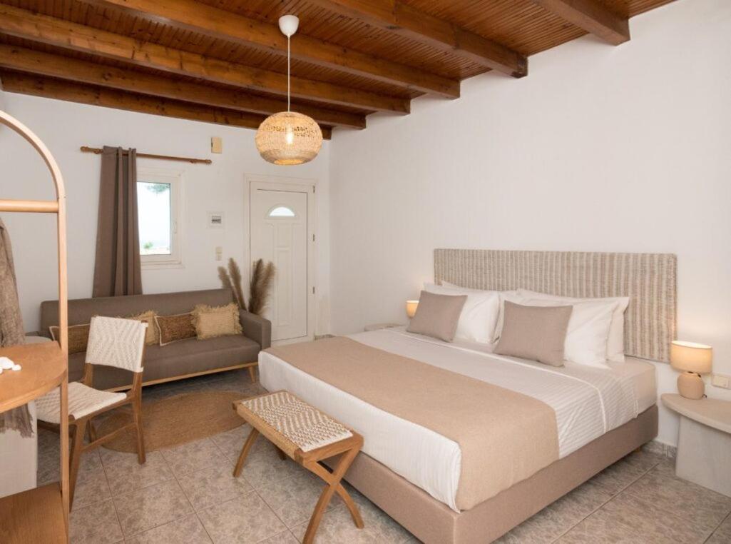 Kanelis Studios & Suites Mytakas Bagian luar foto