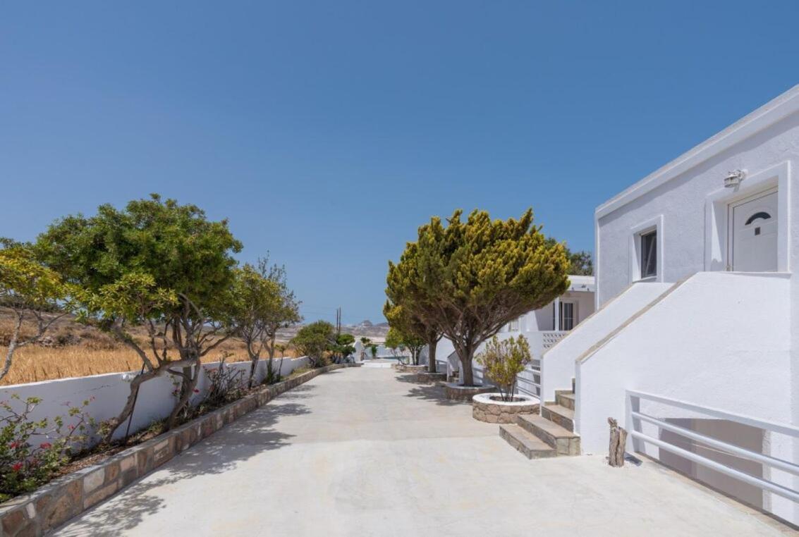 Kanelis Studios & Suites Mytakas Bagian luar foto