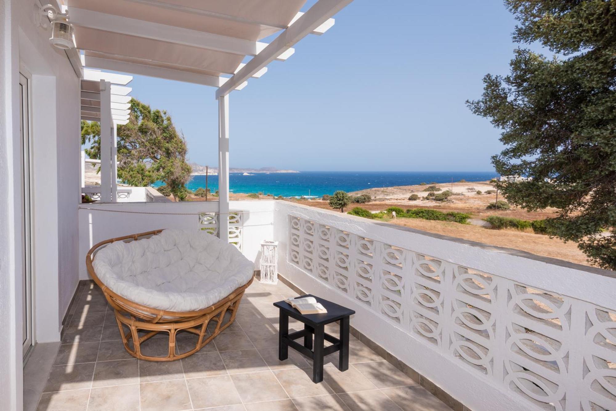 Kanelis Studios & Suites Mytakas Bagian luar foto