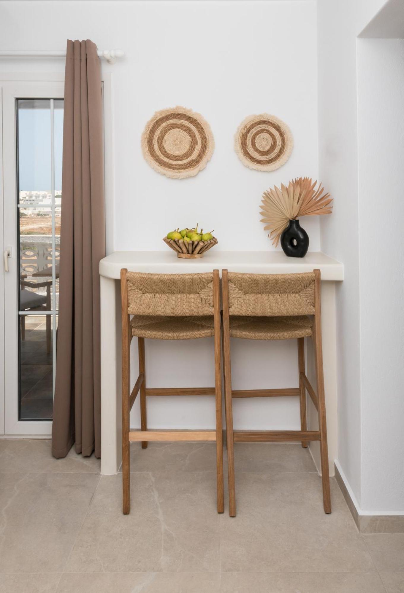 Kanelis Studios & Suites Mytakas Bagian luar foto