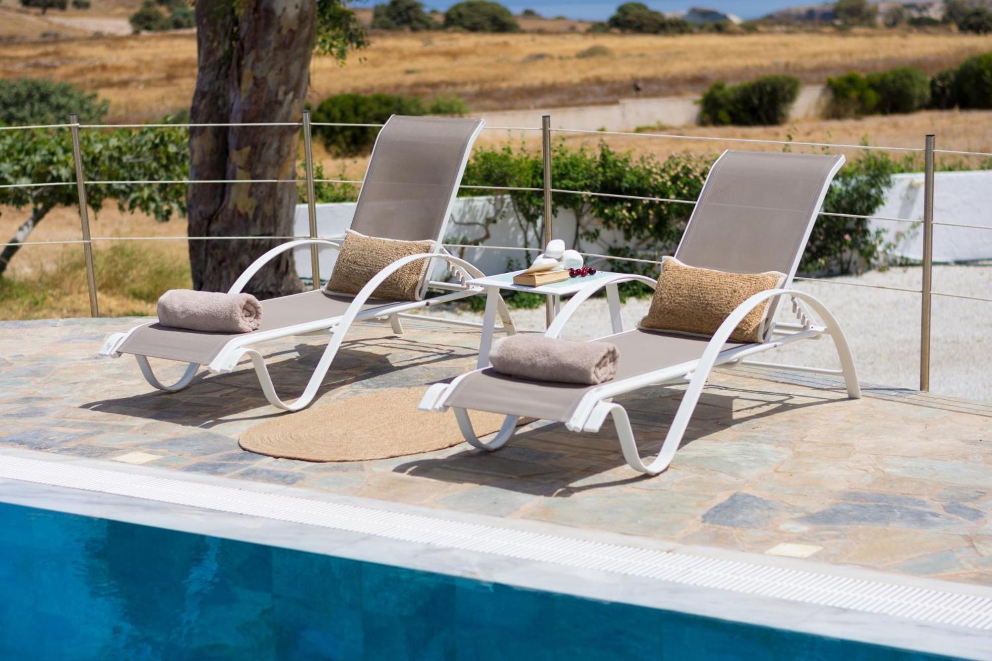 Kanelis Studios & Suites Mytakas Bagian luar foto
